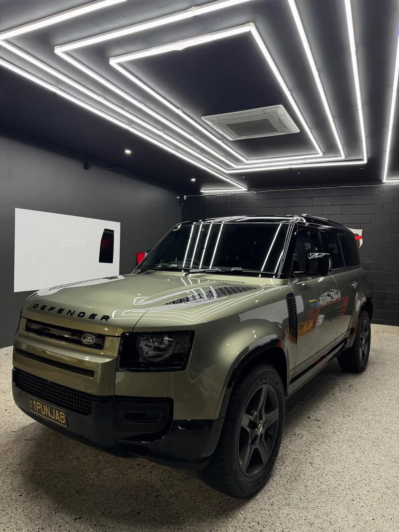 Land Rover Defender tinted with Rayno S9 Phantom window film